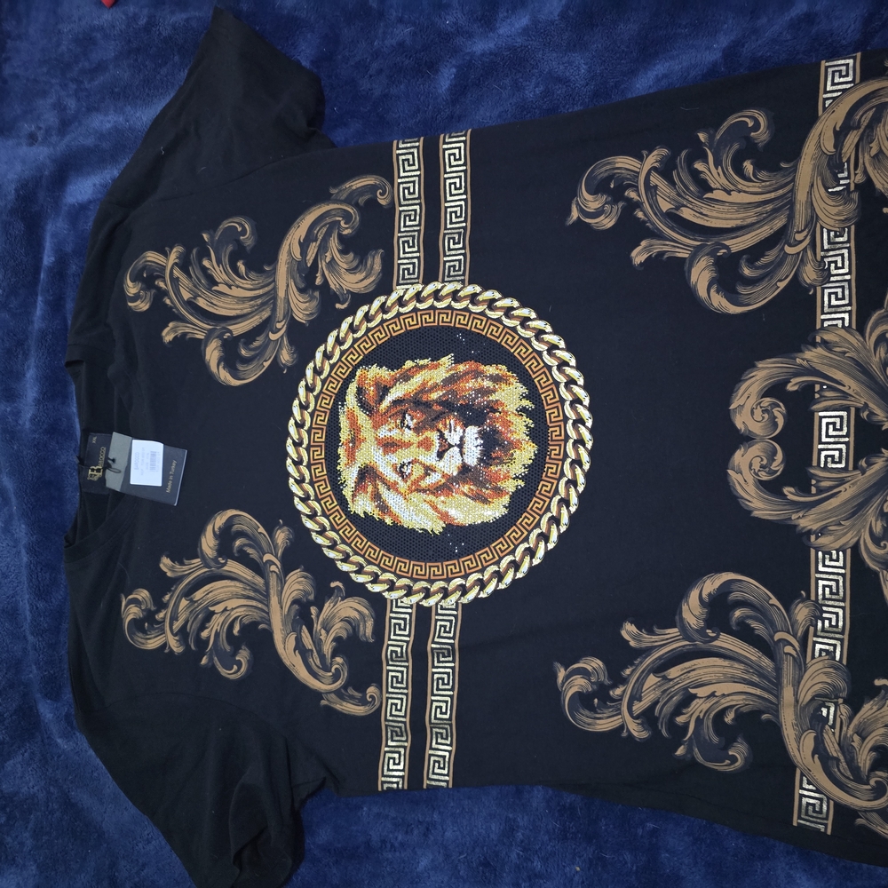 Black and Gold Lion Graphic Tee